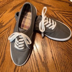 mossimo tennis shoes